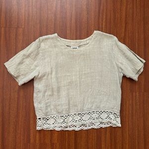 Lace Trimmed Linen Top size small